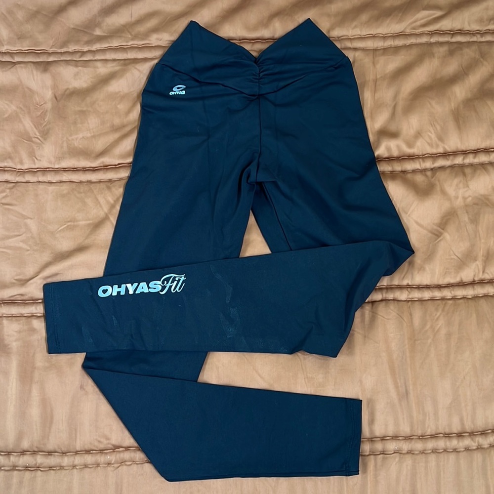 OHYAS Fit Scrunch Butt Leggings